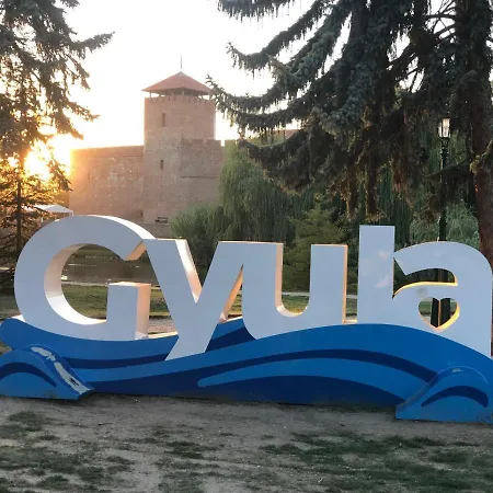 Rubint * Gyula