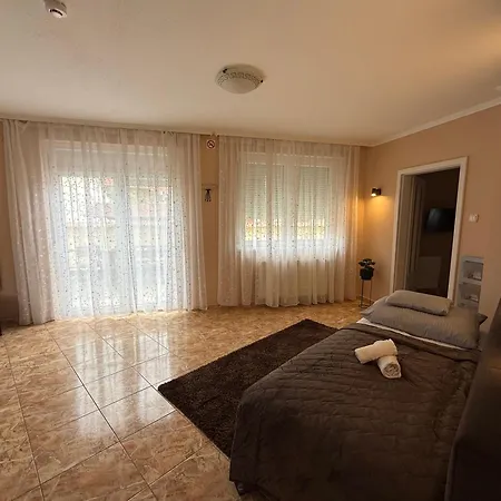 Apartament Rubint Gyula