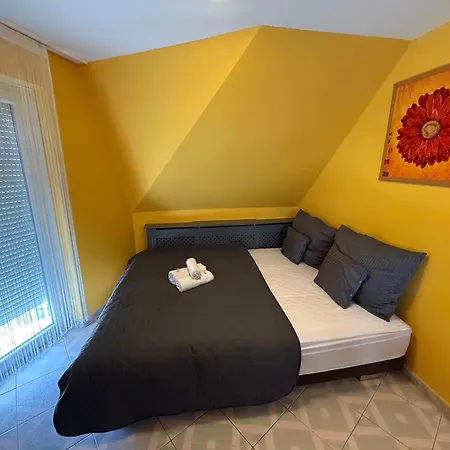 Rubint Apartament Jula
